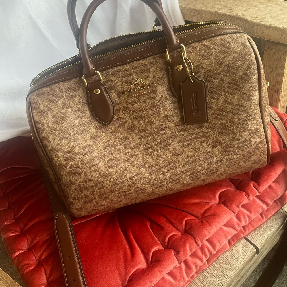Coach Signature Large Rowan